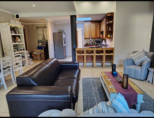 5 BEDROOM HOUSE FOR SALE IN MOSSEL BAY GOLF ESTATE